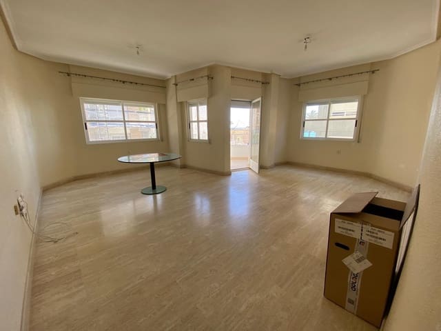 4 bedroom Apartment for sale in Centro - Muelle Pesquero, Torrevieja - € 370,000 (Ref: 9651994)