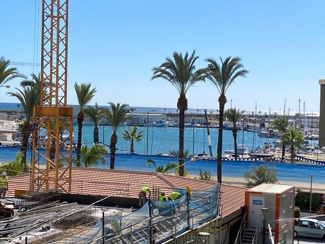4 bedroom Apartment for sale in Centro - Muelle Pesquero, Torrevieja - € 370,000 (Ref: 9651994)