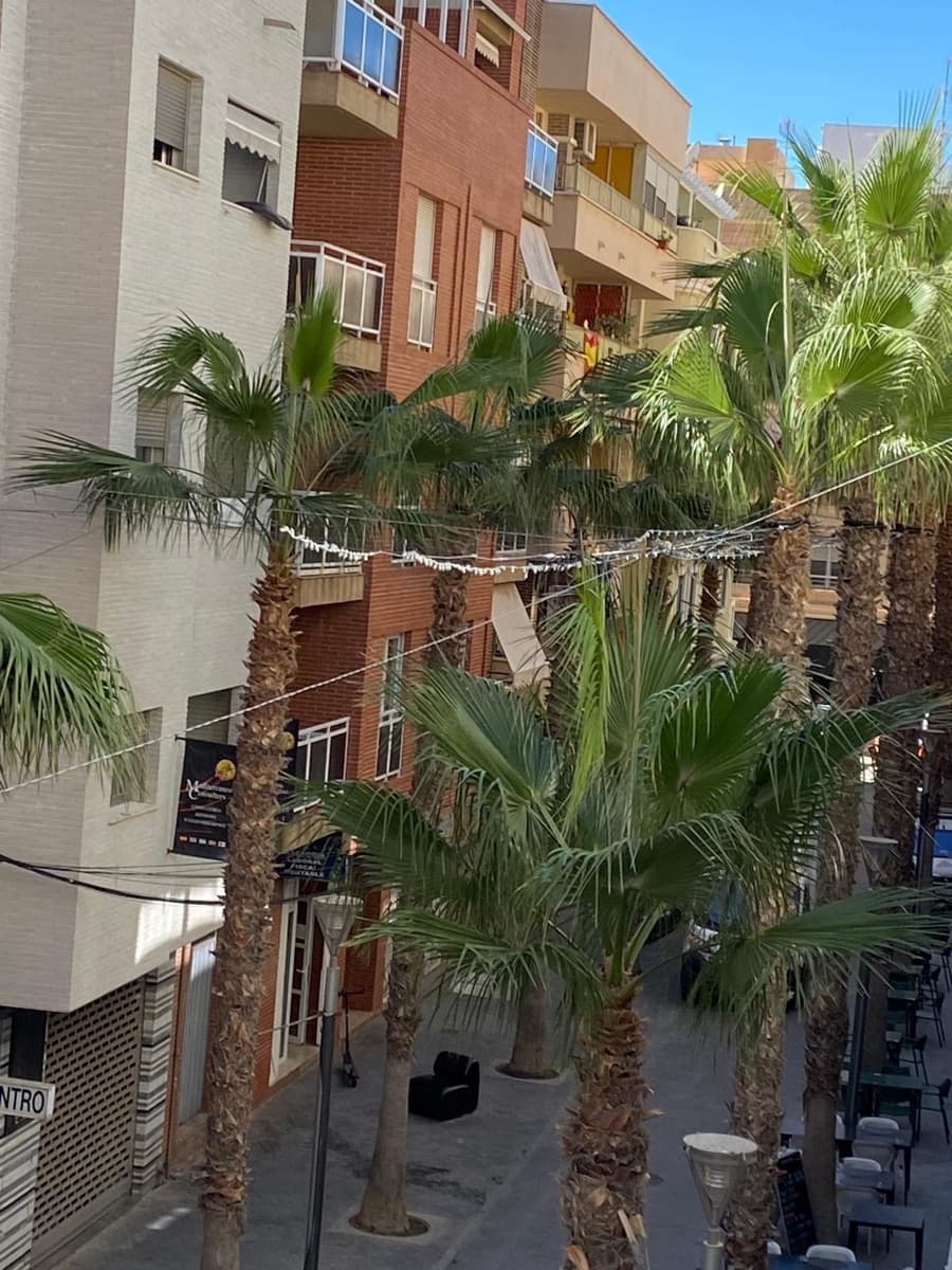 4 bedroom Apartment for sale in Torrevieja - € 370,000 (Ref: 9651994)