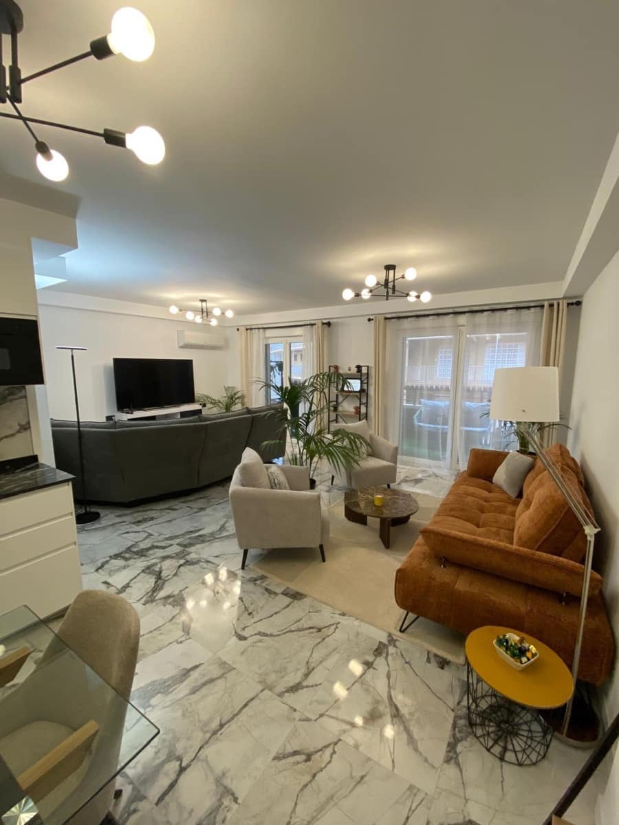 2 makuuhuone Huoneisto myytävänä paikassa Torrevieja mukana uima-altaan - 369 000 € (Ref: 9656097)