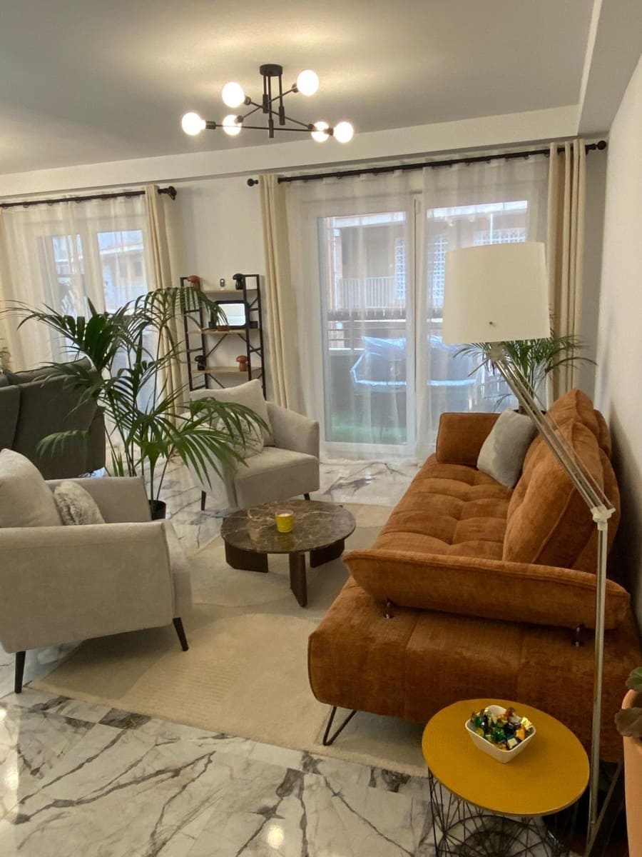 2 makuuhuone Huoneisto myytävänä paikassa Torrevieja mukana uima-altaan - 369 000 € (Ref: 9656097)