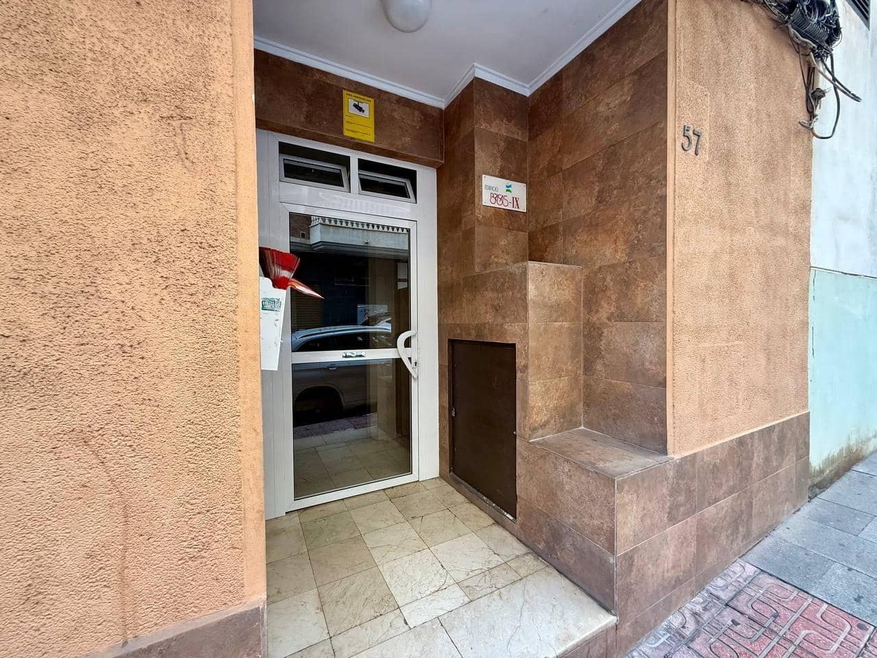 2 slaapkamer Appartement te koop in Torrevieja - € 167.900 (Ref: 9656100)