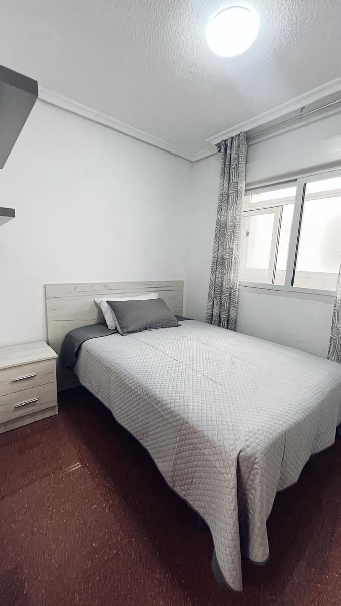 2 soveværelse Lejlighed til salg i Torrevieja - € 165.000 (Ref: 9656102)