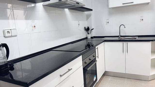 2 soveværelse Lejlighed til salg i Las Piscinas Naturales, Torrevieja - € 165.000 (Ref: 9656102)