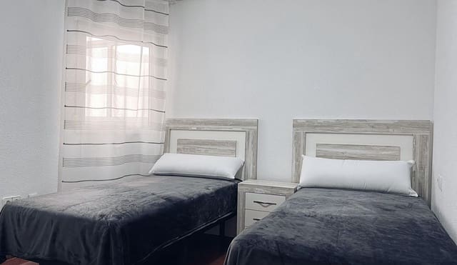 2 soveværelse Lejlighed til salg i Las Piscinas Naturales, Torrevieja - € 165.000 (Ref: 9656102)