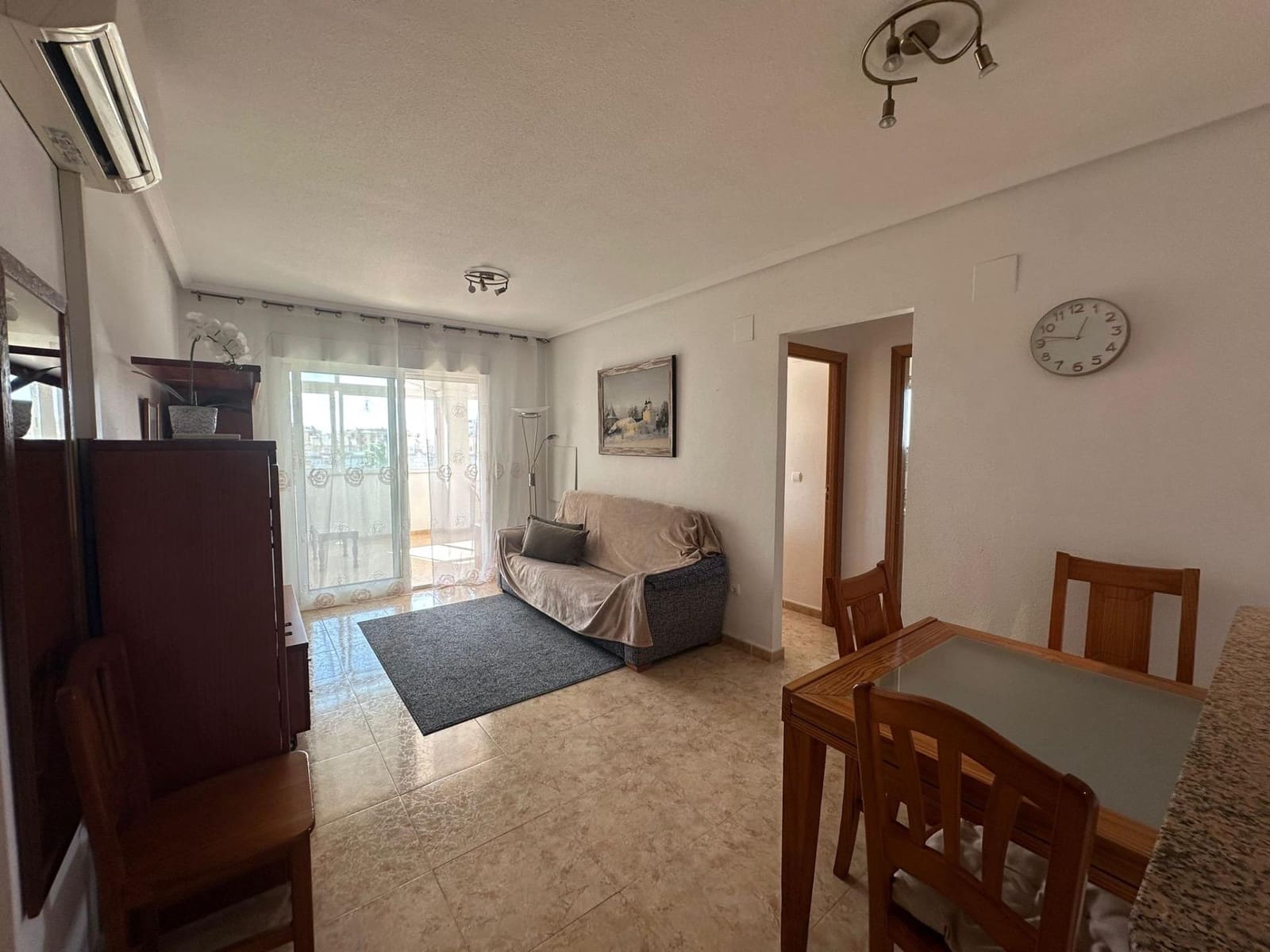 Apartamento de 2 habitaciones en Torrevieja en venta con piscina - 189.000 € (Ref: 9656103)