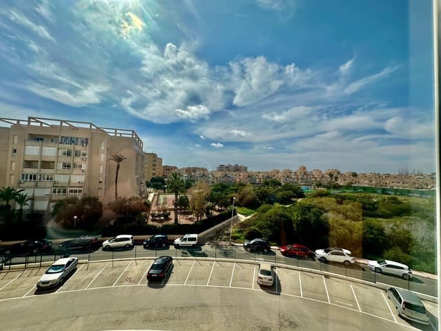 Apartamento de 2 habitaciones en Torreblanca, Torrevieja en venta con piscina - 189.000 € (Ref: 9656103)