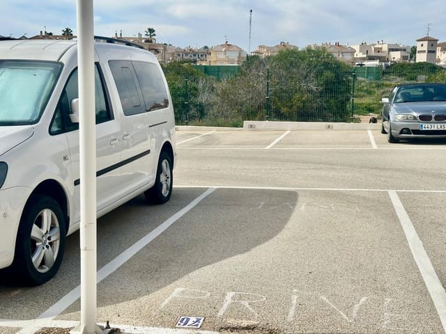 Apartamento de 2 habitaciones en Torreblanca, Torrevieja en venta con piscina - 189.000 € (Ref: 9656103)