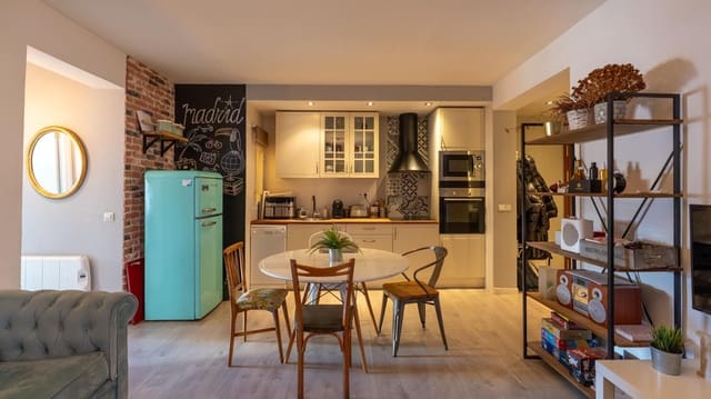 2 soverom Penthouse til salgs i Moscardó, Madrid by - € 389 000 (Ref: 9666499)