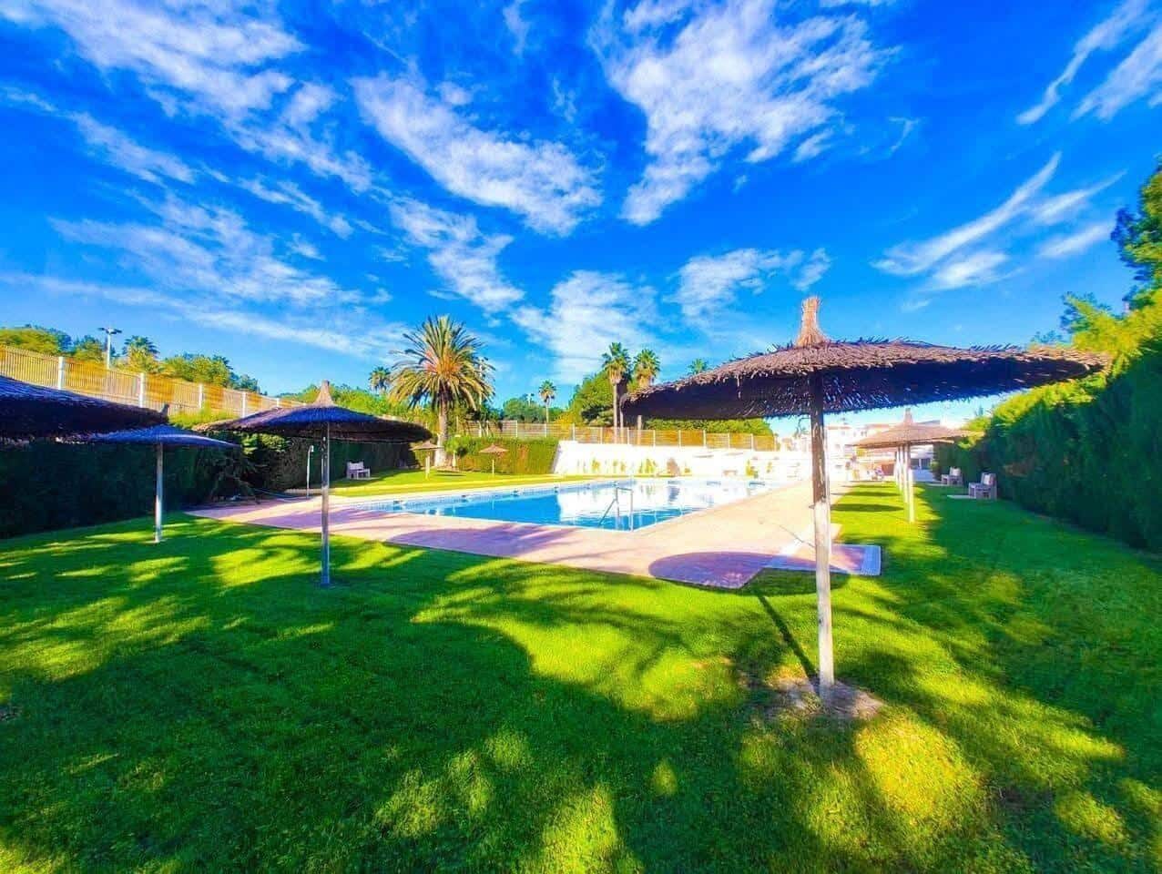 1 makuuhuone Huoneisto myytävänä paikassa Torrevieja mukana uima-altaan - 119 900 € (Ref: 9666500)