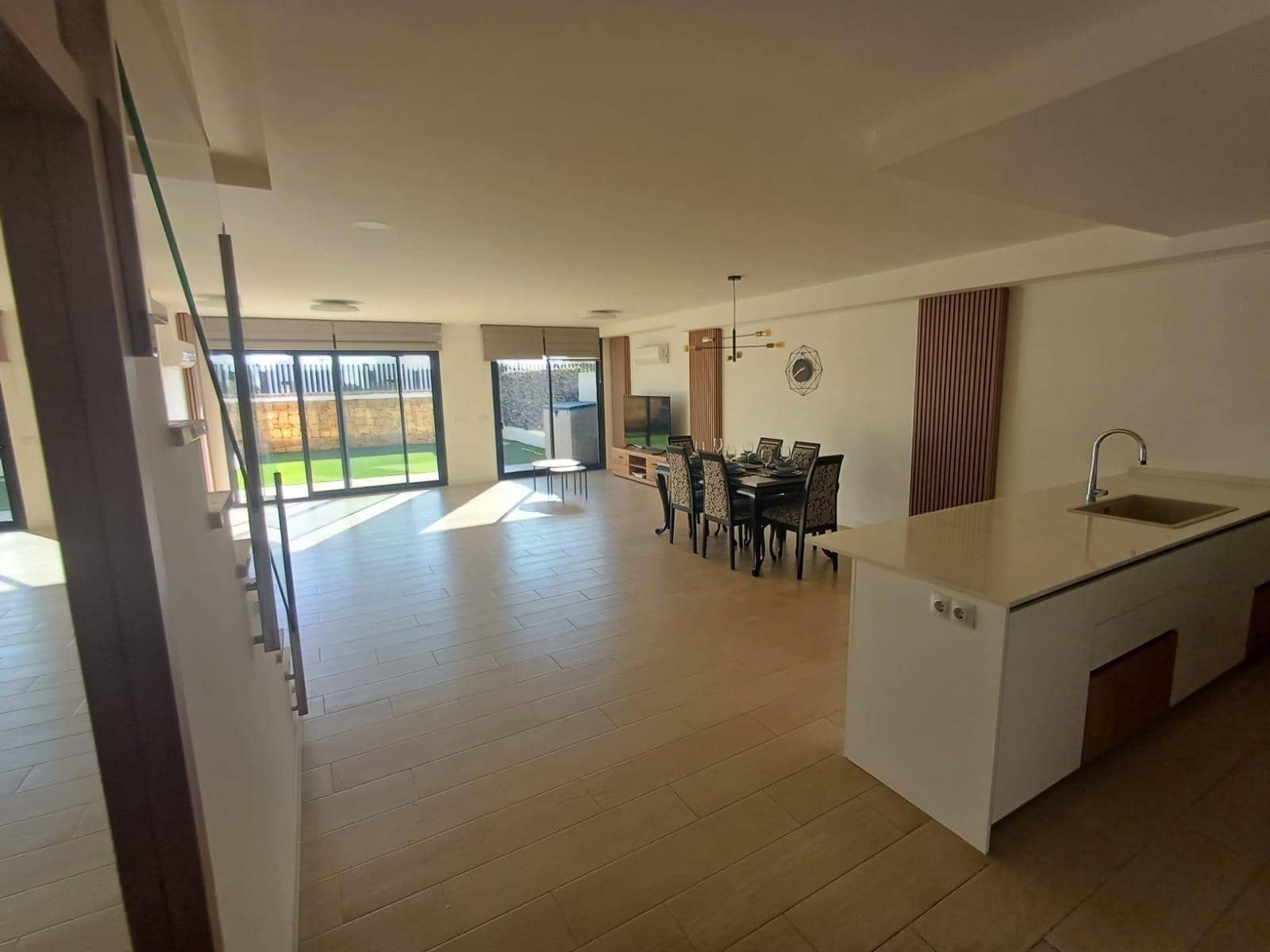 3 sypialnia Apartament na sprzedaż w Finestrat z basenem garażem - 620 000 € (Ref: 9670638)