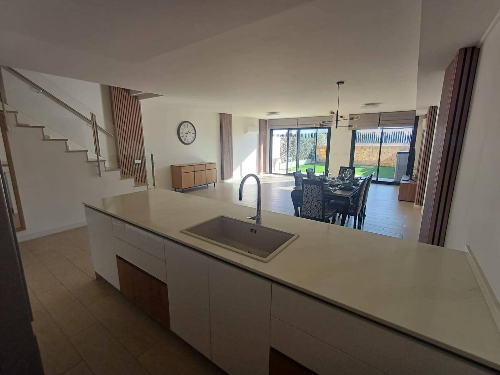 3 sypialnia Apartament na sprzedaż w Finestrat z basenem garażem - 620 000 € (Ref: 9670638)