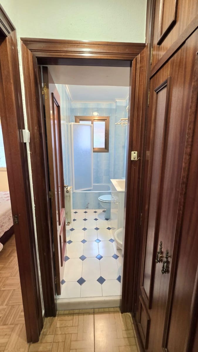 4 sovrum Lägenhet till salu i Gijon - 154 900 € (Ref: 9670640)