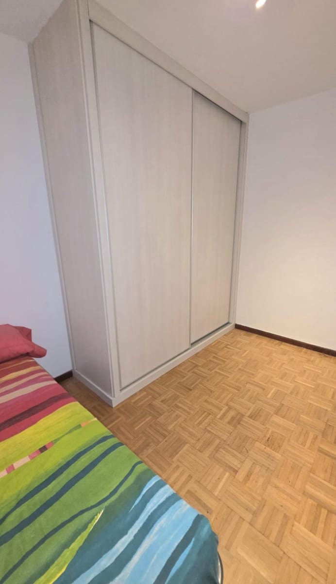 2 bedroom Apartment for sale in Gijon - € 151,900 (Ref: 9670640)