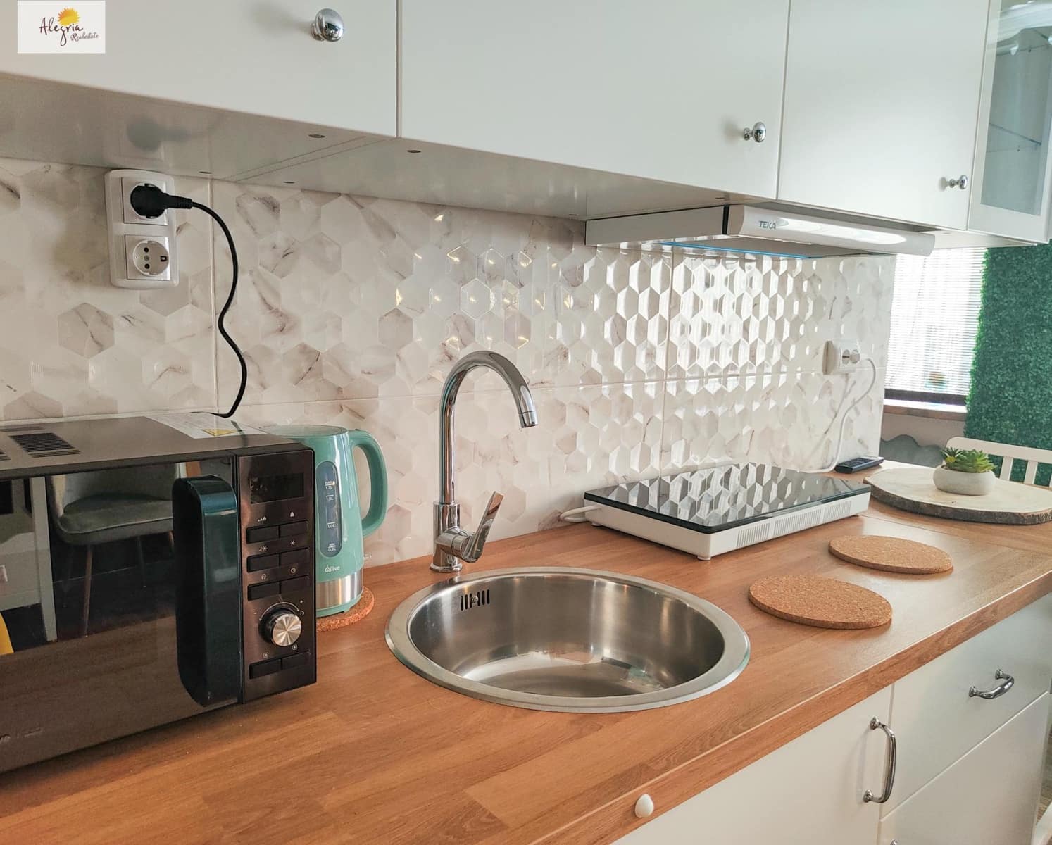 4 slaapkamer Hotel te koop in Alicante stad - € 485.000 (Ref: 9674216)