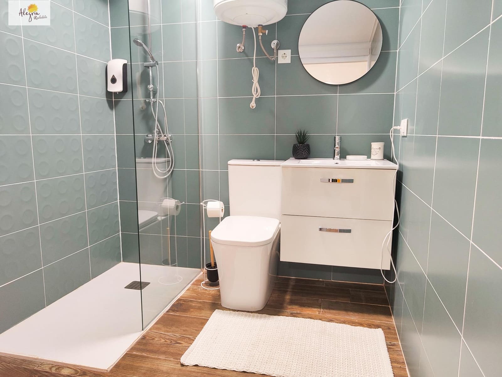 4 slaapkamer Hotel te koop in Alicante stad - € 485.000 (Ref: 9674216)