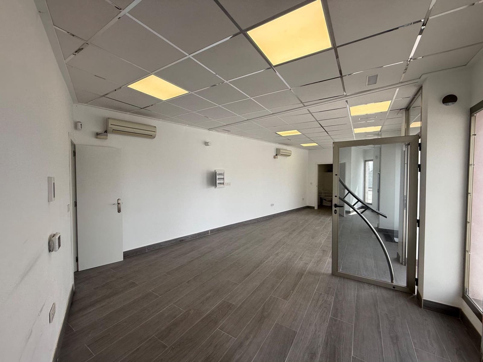 Escritório para venda em Torrevieja - 229 900 € (Ref: 9674217)