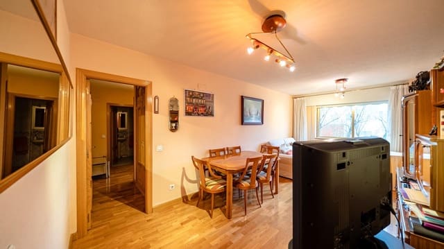 2 slaapkamer Flat te koop in Madrid stad - € 350.000 (Ref: 9677472)