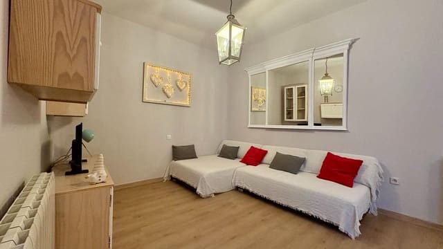 2 slaapkamer Flat te koop in Palacio, Madrid stad - € 497.000 (Ref: 9677477)