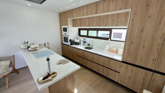 5 slaapkamer Villa te koop in Finestrat met zwembad - € 915.000 (Ref: 9679861)