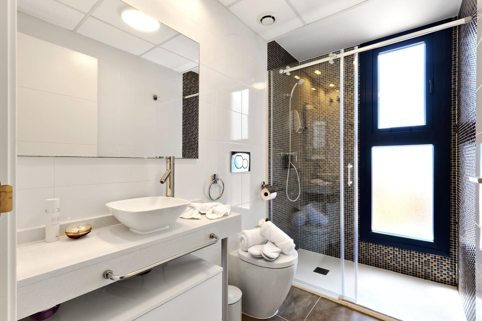 2 makuuhuone Huoneisto myytävänä paikassa Punta Prima mukana uima-altaan - 449 900 € (Ref: 9679865)