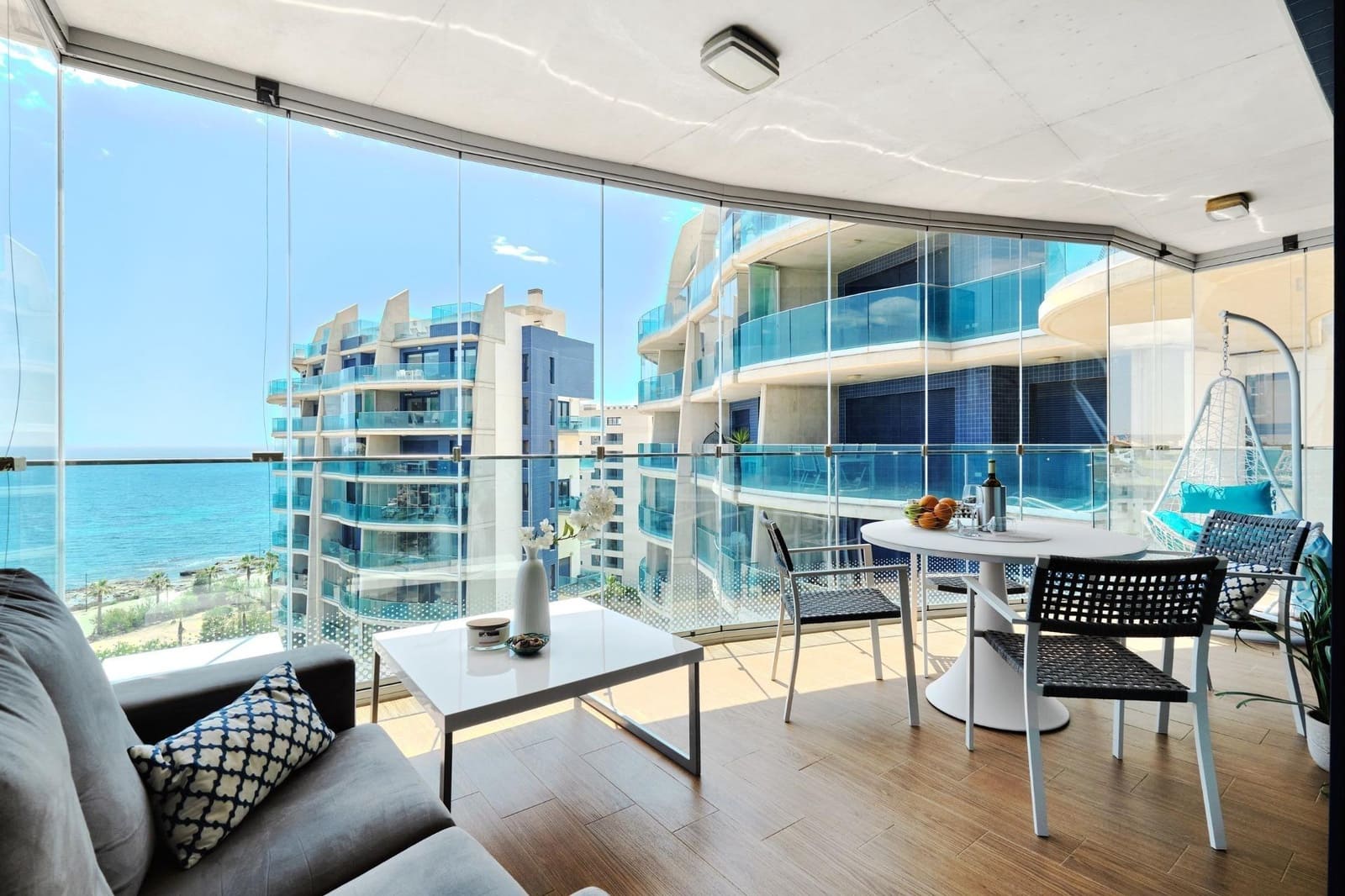 2 makuuhuone Huoneisto myytävänä paikassa Punta Prima mukana uima-altaan - 449 900 € (Ref: 9679865)