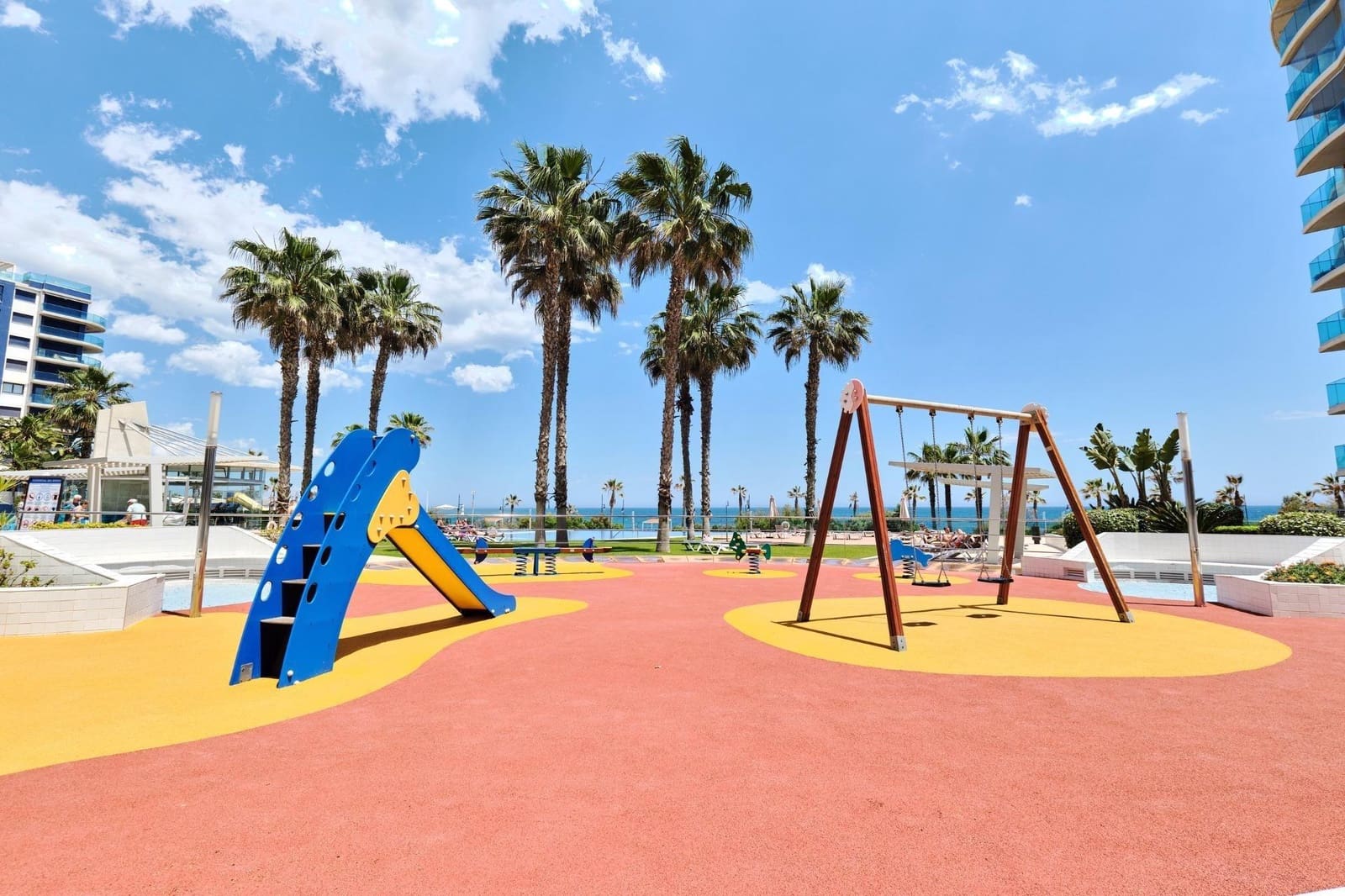 2 makuuhuone Huoneisto myytävänä paikassa Punta Prima mukana uima-altaan - 449 900 € (Ref: 9679865)