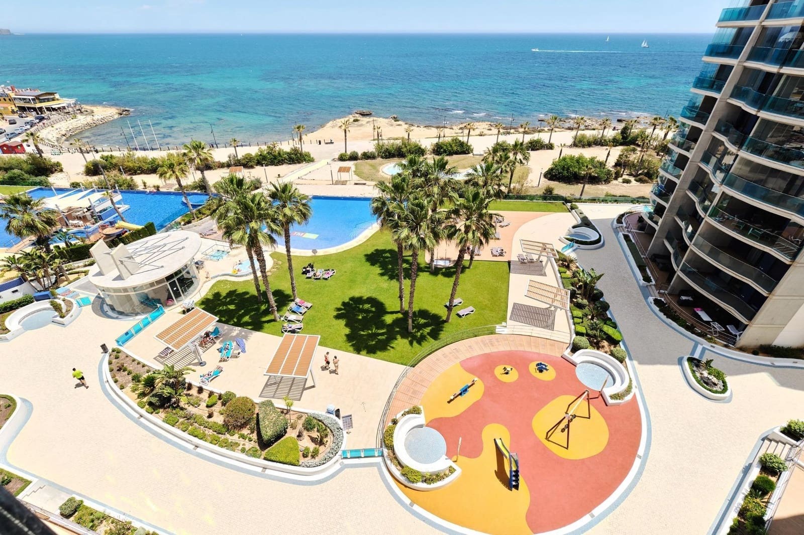 2 makuuhuone Huoneisto myytävänä paikassa Punta Prima mukana uima-altaan - 449 900 € (Ref: 9679865)