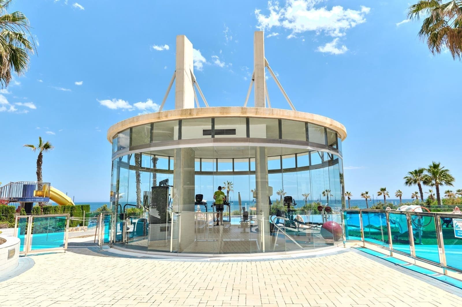 2 makuuhuone Huoneisto myytävänä paikassa Punta Prima mukana uima-altaan - 449 900 € (Ref: 9679865)