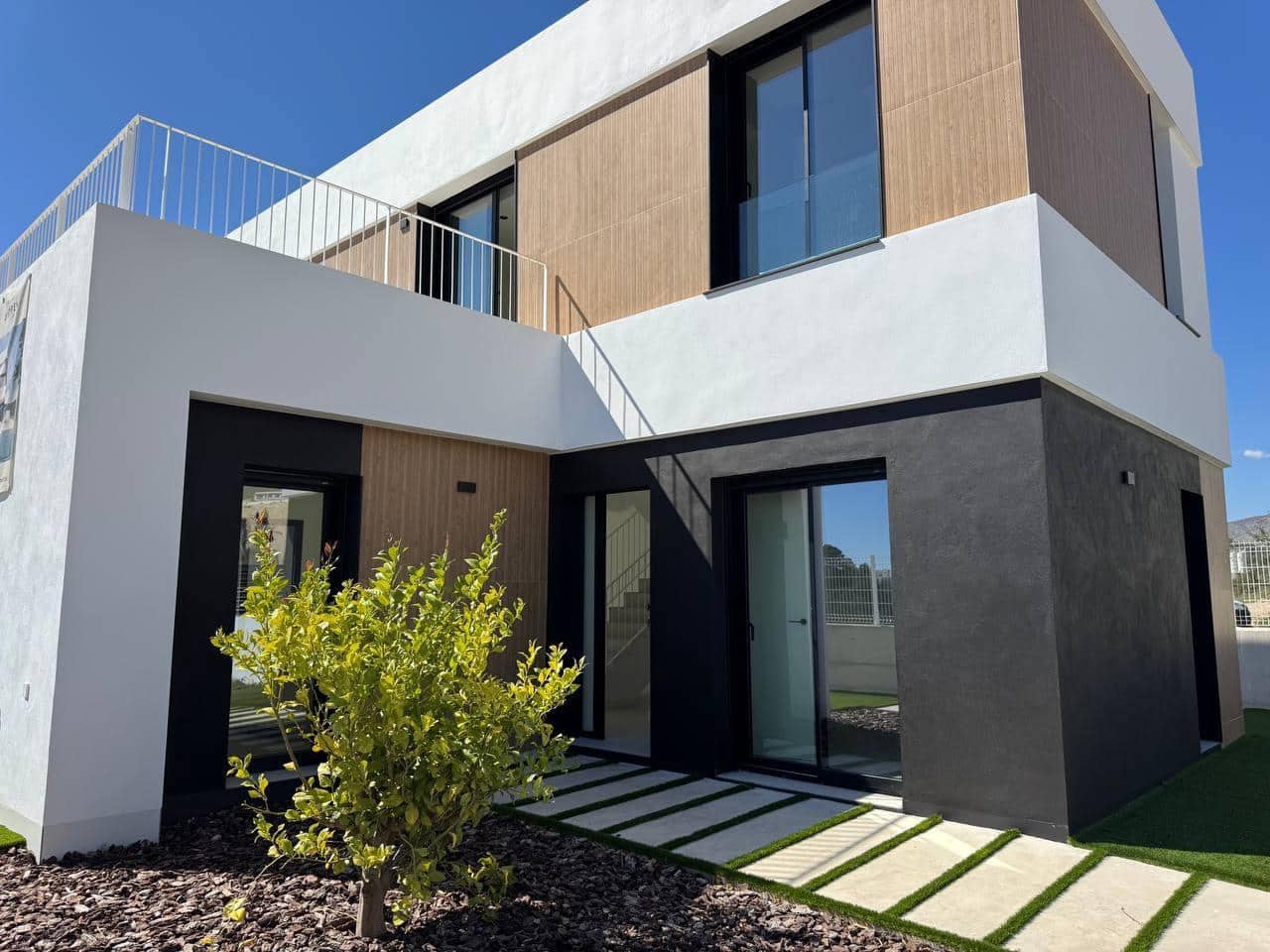 3 quarto Moradia para venda em Finestrat com piscina - 850 000 € (Ref: 9679867)