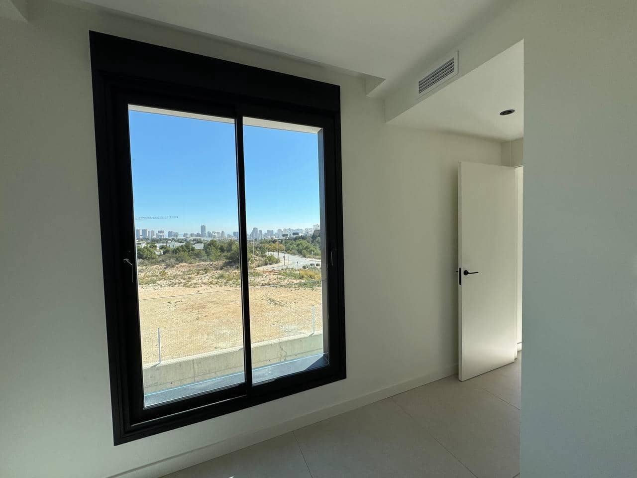 3 quarto Moradia para venda em Finestrat com piscina - 850 000 € (Ref: 9679867)