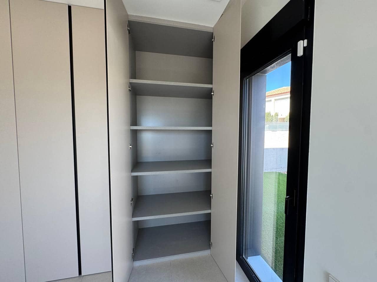 3 quarto Moradia para venda em Finestrat com piscina - 850 000 € (Ref: 9679867)