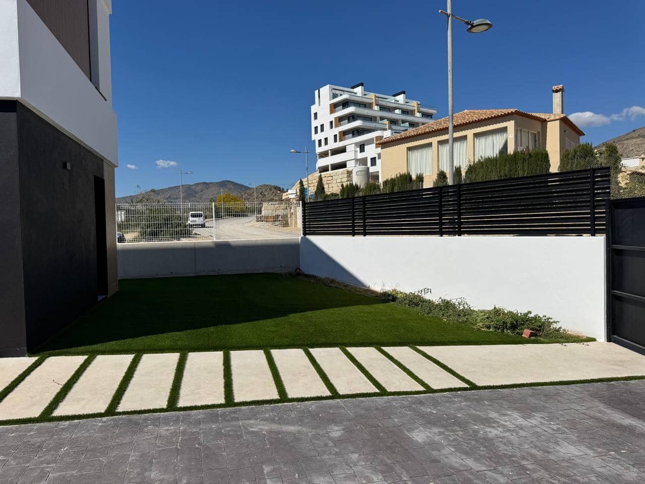 3 quarto Moradia para venda em Finestrat com piscina - 850 000 € (Ref: 9679867)