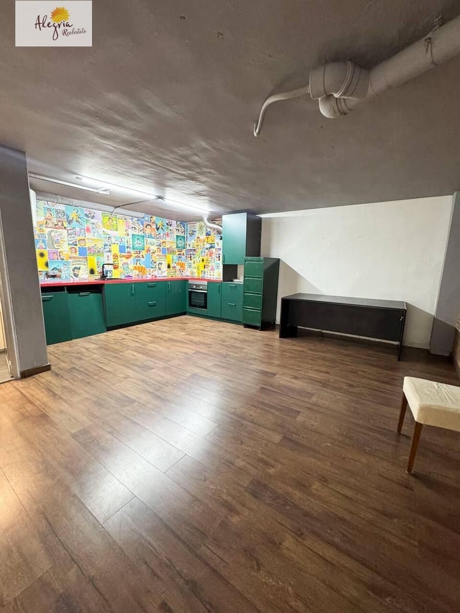 Commercial for sale in Mislata - € 80,000 (Ref: 9679868)