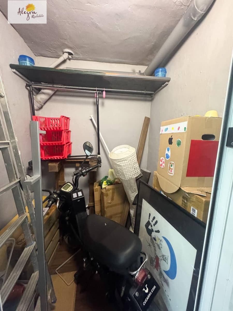 Commercial for sale in Mislata - € 80,000 (Ref: 9679868)