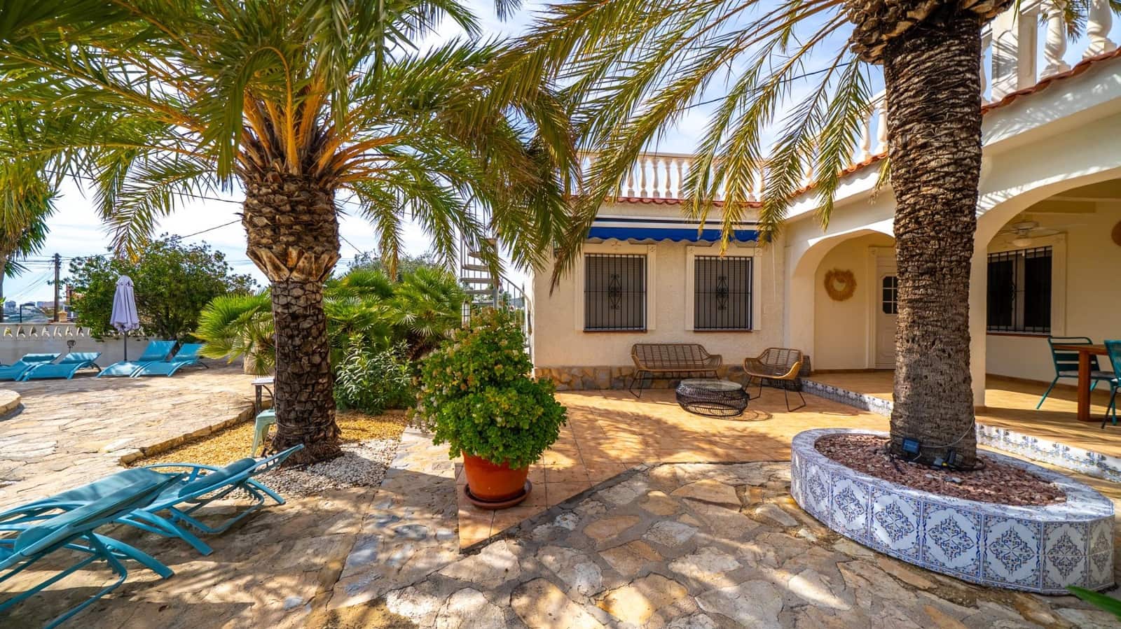 3 sypialnia Willa na sprzedaż w El Campello z basenem garażem - 880 000 € (Ref: 9679870)