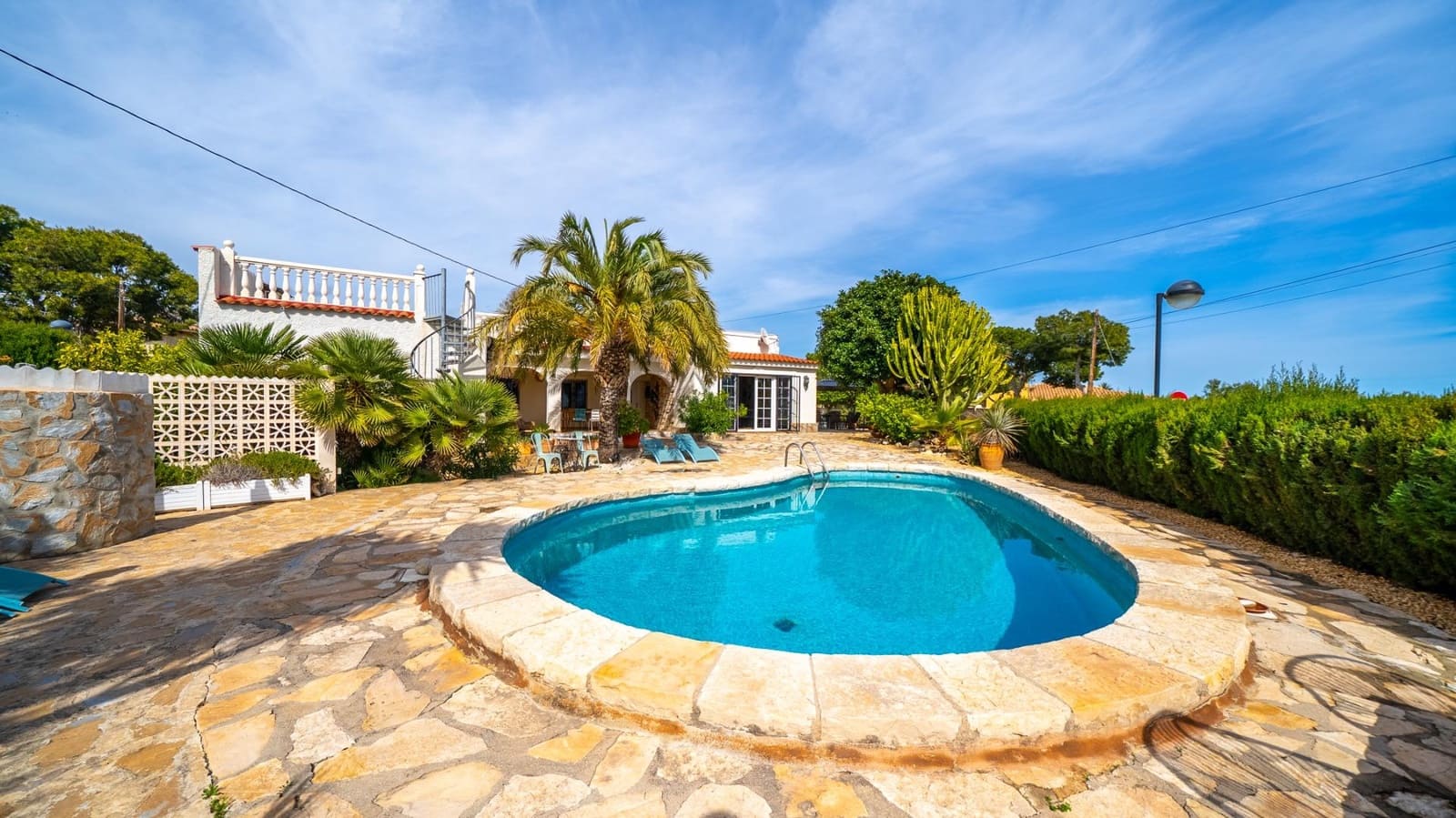 3 sypialnia Willa na sprzedaż w El Campello z basenem garażem - 880 000 € (Ref: 9679870)