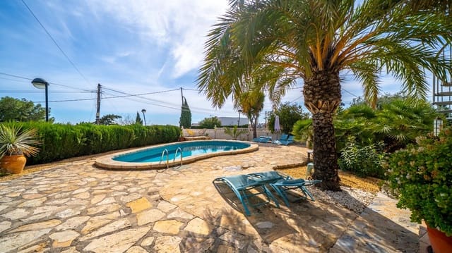 3 sypialnia Willa na sprzedaż w El Campello z basenem garażem - 880 000 € (Ref: 9679870)