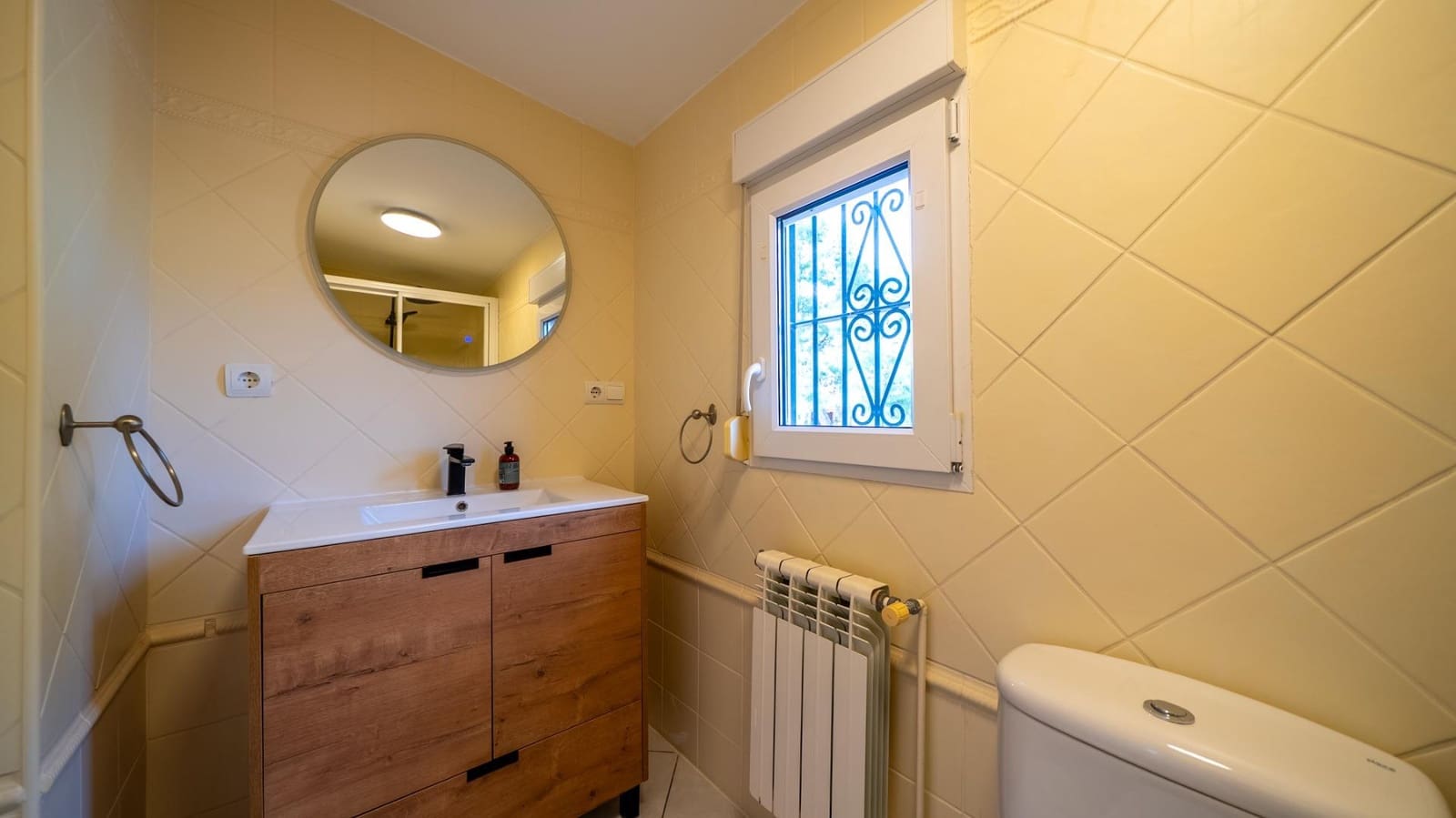 3 sypialnia Willa na sprzedaż w El Campello z basenem garażem - 880 000 € (Ref: 9679870)