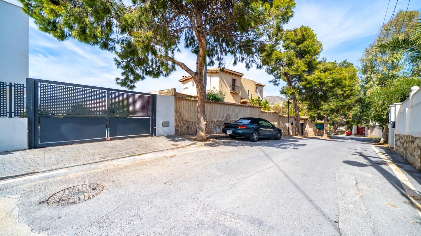 3 sypialnia Willa na sprzedaż w El Campello z basenem garażem - 880 000 € (Ref: 9679870)