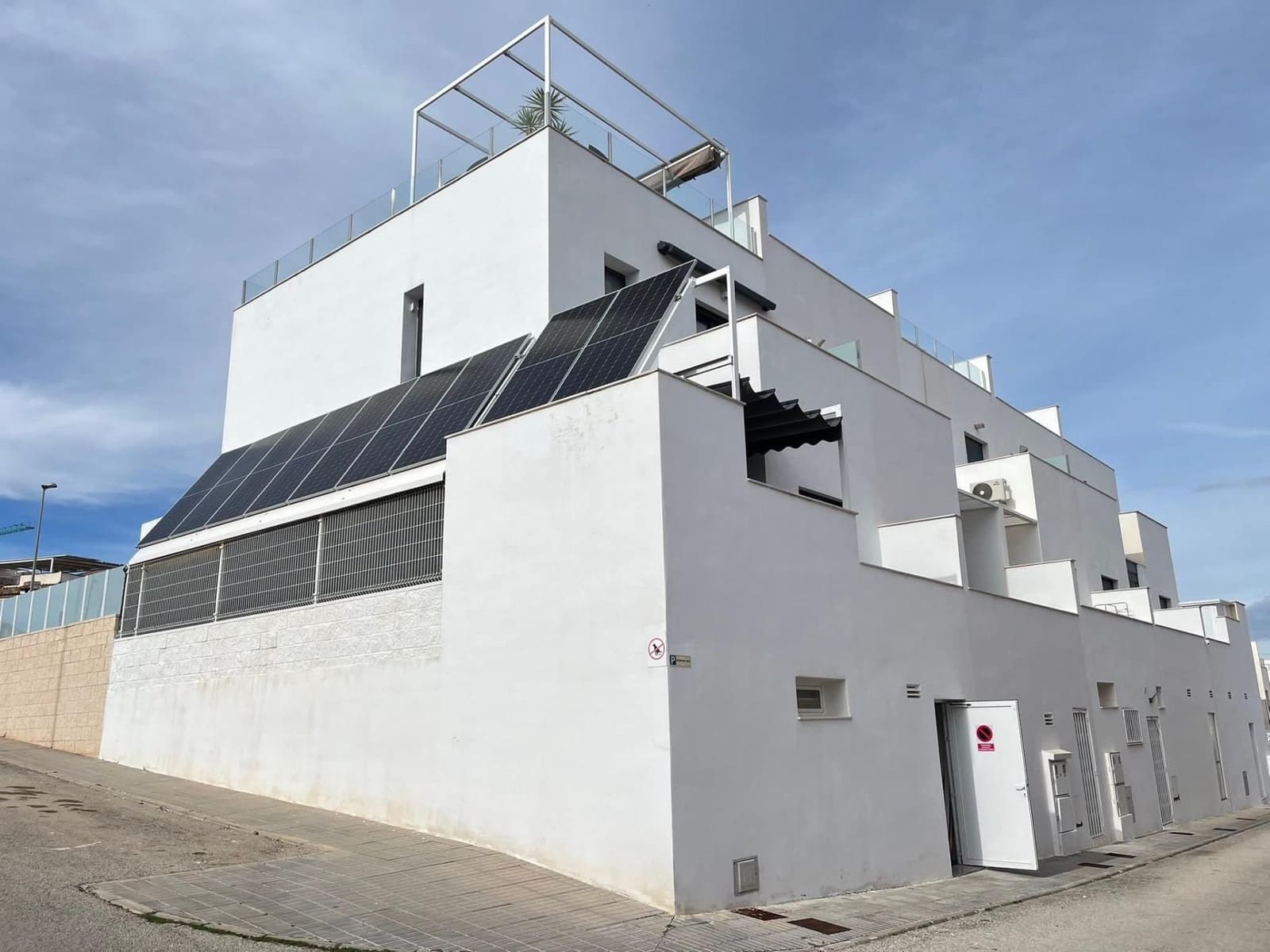 3 chambre Villa/Maison à vendre à Orihuela Costa avec piscine - 345 000 € (Ref: 9686427)