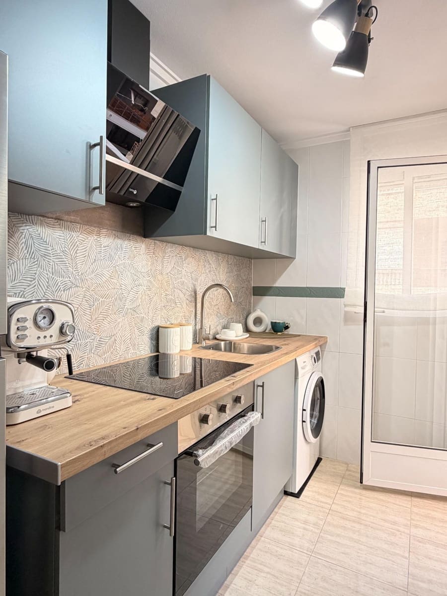 2 soveværelse Lejlighed til salg i Torrevieja - € 169.900 (Ref: 9686429)