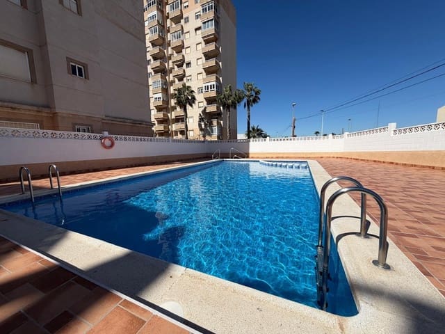 Apartamento de 2 habitaciones en Nueva Torrevieja, Torrevieja en venta - 137.000 € (Ref: 9690604)