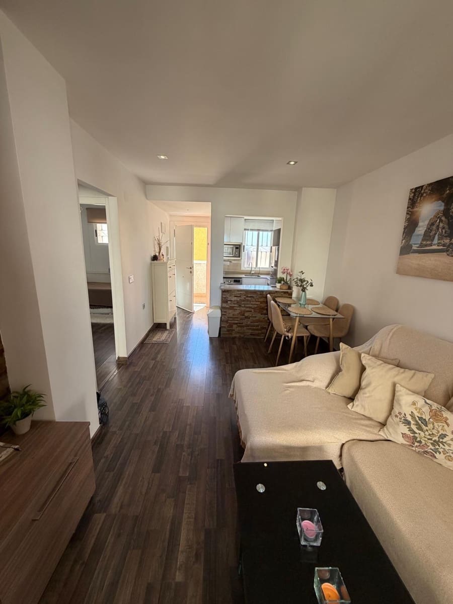 2 soveværelse Lejlighed til salg i Torrevieja - € 137.000 (Ref: 9690604)