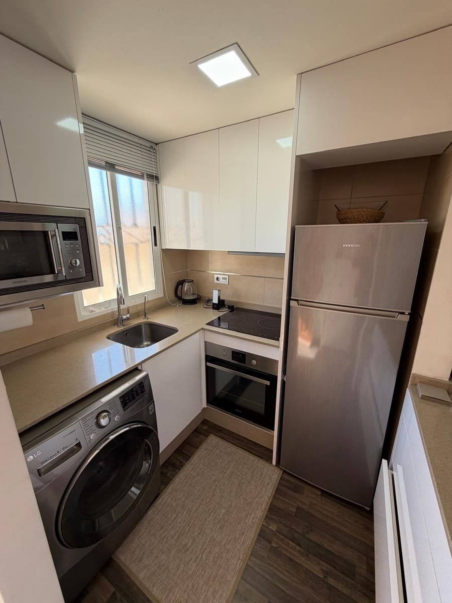 2 soveværelse Lejlighed til salg i Torrevieja - € 137.000 (Ref: 9690604)