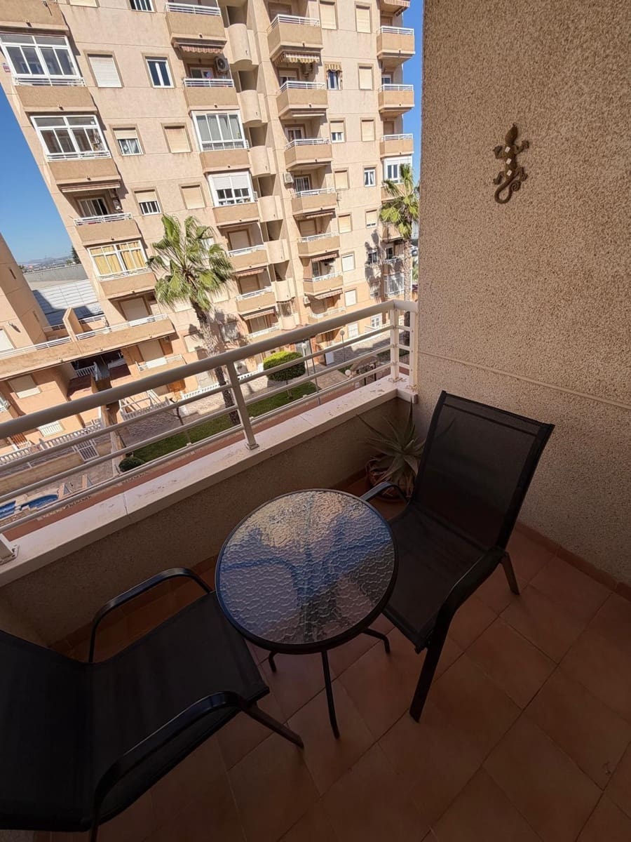 2 soveværelse Lejlighed til salg i Torrevieja - € 137.000 (Ref: 9690604)