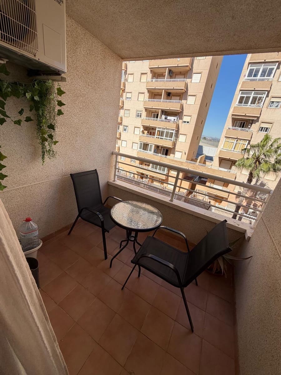 2 soveværelse Lejlighed til salg i Torrevieja - € 137.000 (Ref: 9690604)