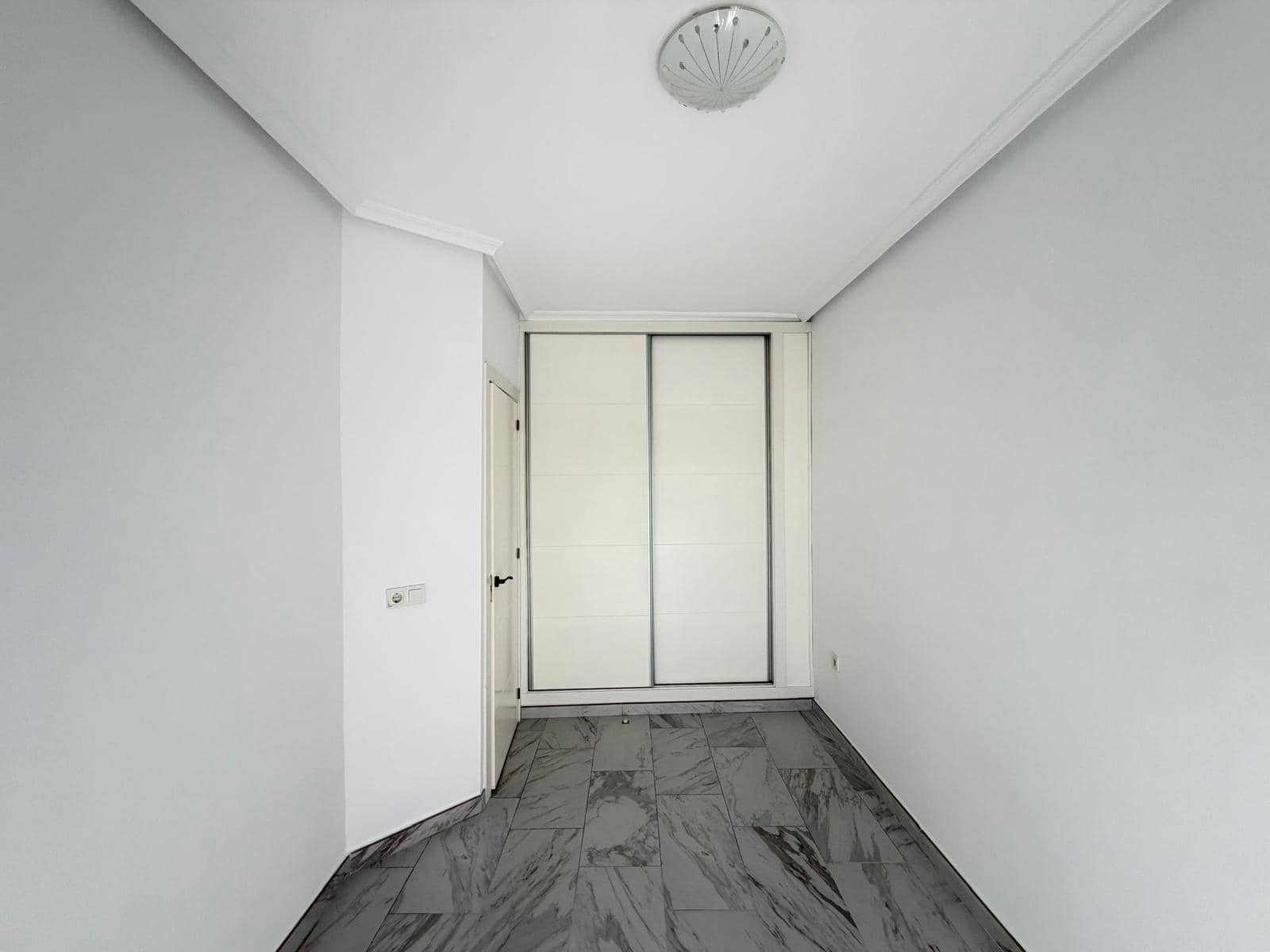 2 soveværelse Lejlighed til salg i Torrevieja - € 200.000 (Ref: 9690605)