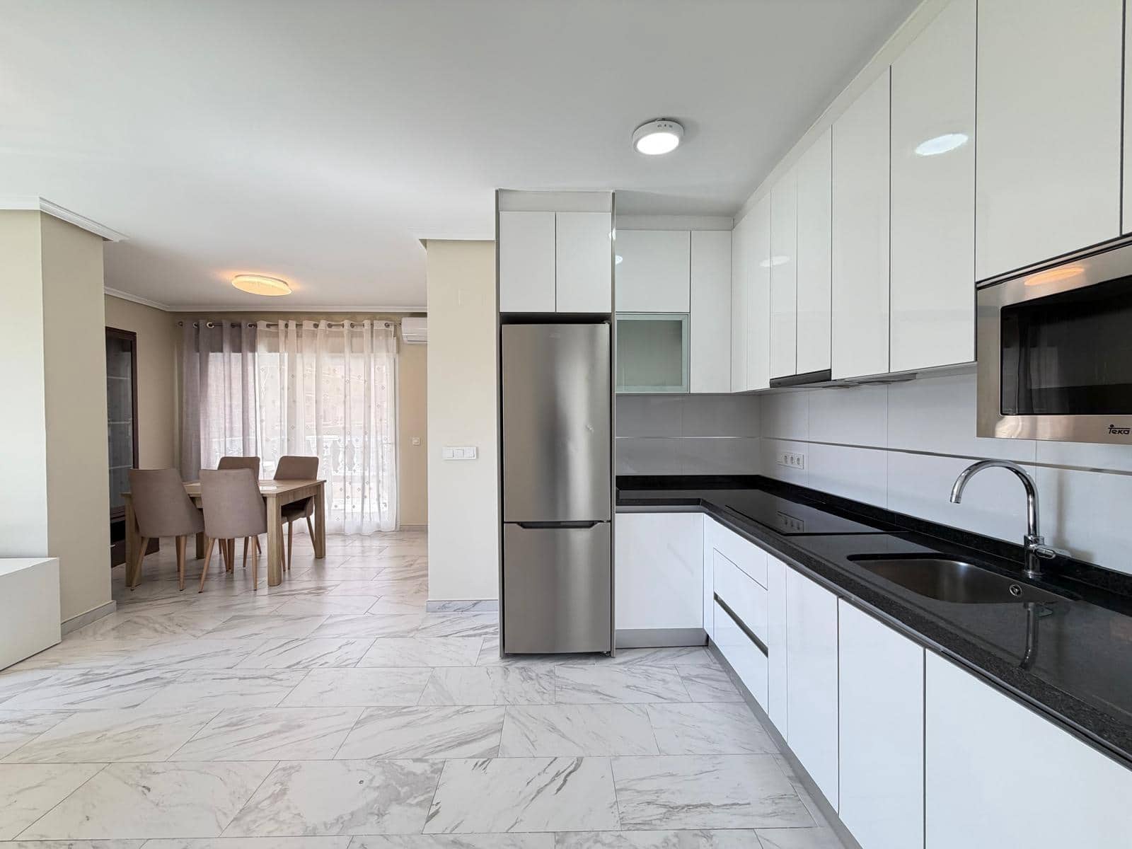 2 soveværelse Lejlighed til salg i Torrevieja - € 200.000 (Ref: 9690605)