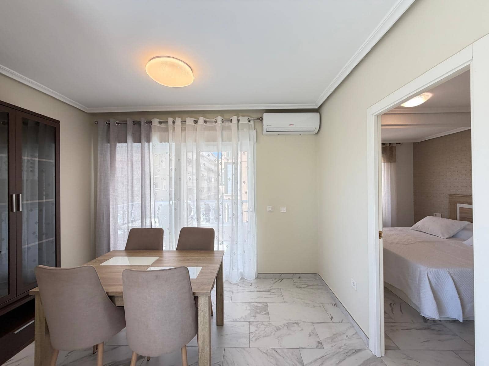 2 soveværelse Lejlighed til salg i Torrevieja - € 200.000 (Ref: 9690605)